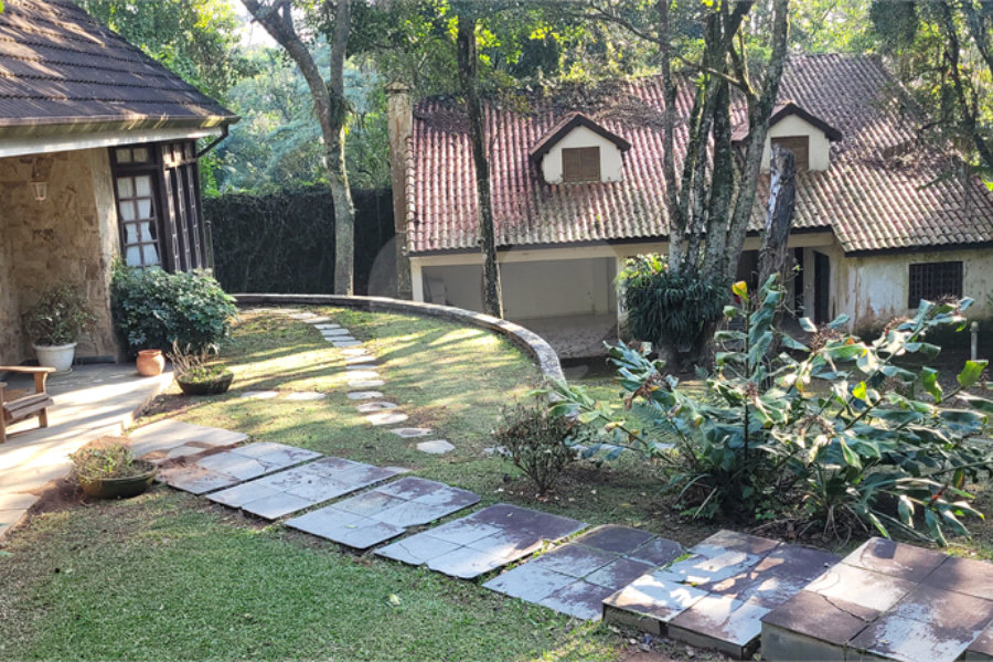 Casa à venda com 3 suítes no condomínio Jardim da Montanha I, Mairiporã - SP