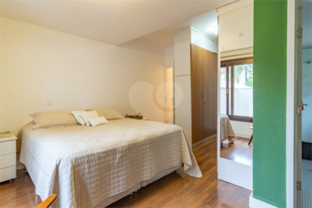 Casa à venda com 3 quartos, sendo 1 suíte, em Jardim Paulistano, São Paulo, SP