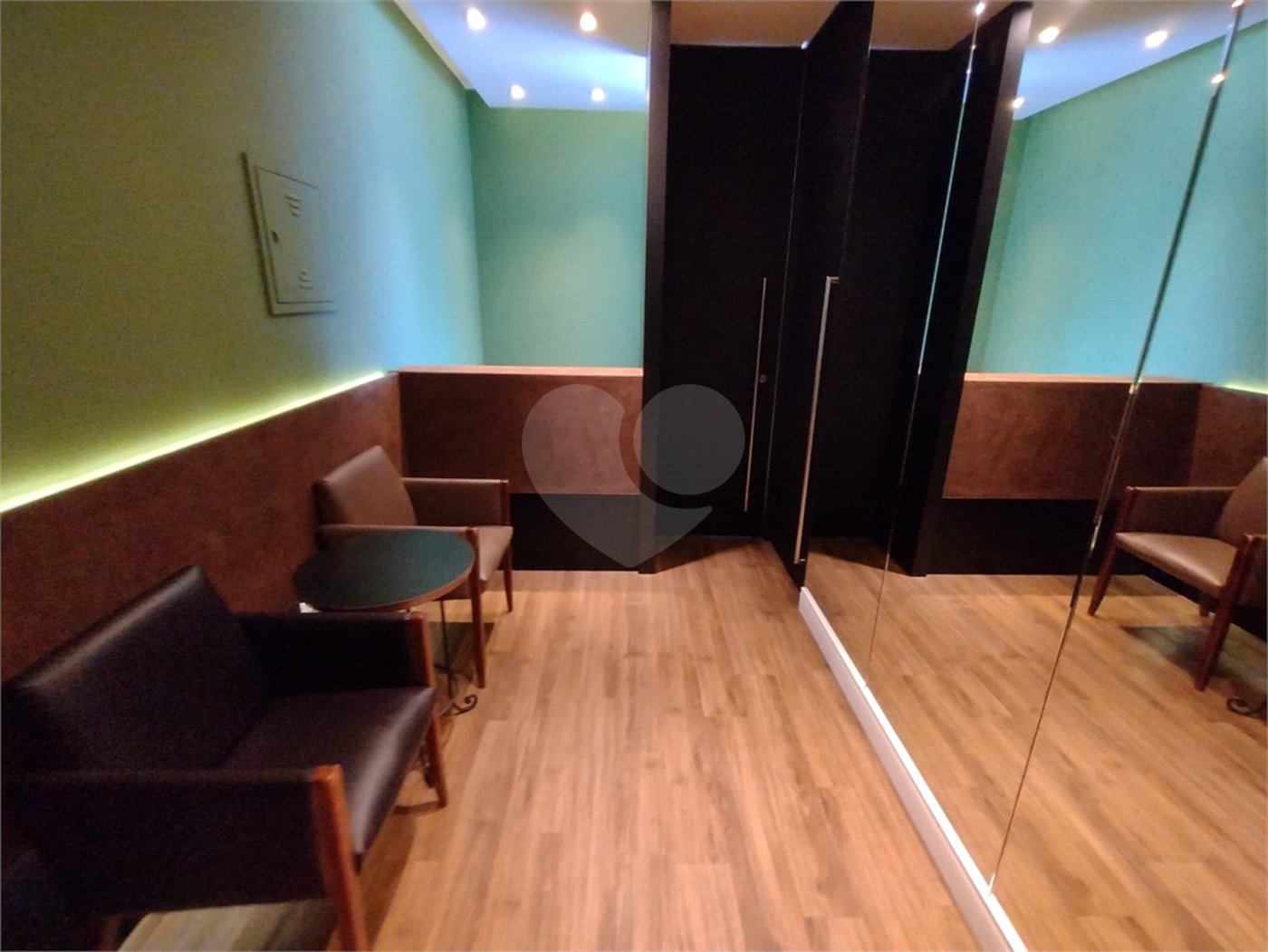 Sala à venda no Centro, Mogi das Cruzes, SP