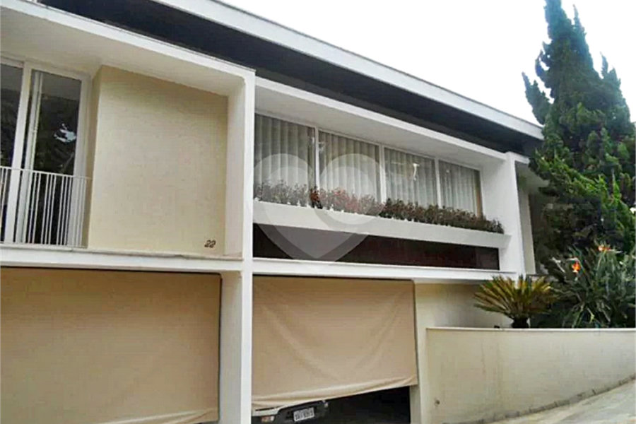 Casa à venda com 4 suítes no condomínio Chácara das Rosas, São Paulo - SP