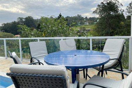 Casa à venda com 4 suítes em Suru, Santana de Parnaíba, SP