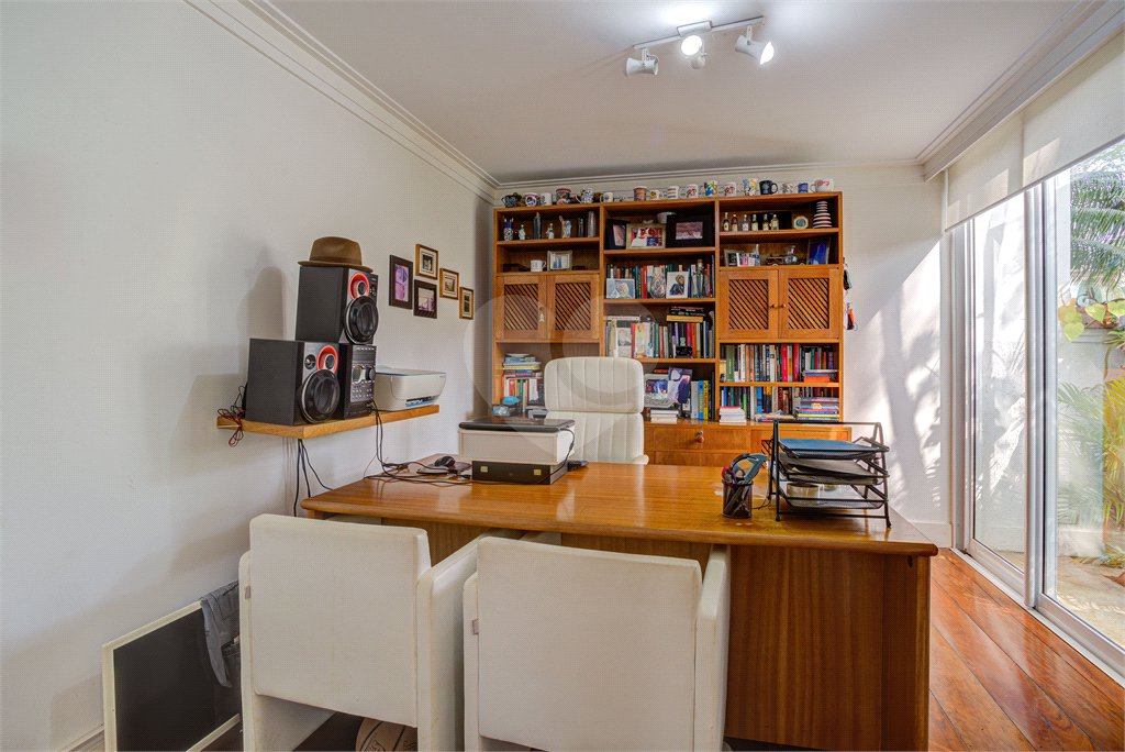 Casa de Vila à venda com 4 suítes em Granja Julieta, São Paulo, SP