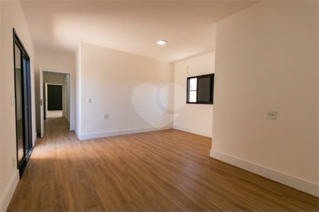 Casa à venda com 3 suítes no condomínio Residencial Mont'alcino, Valinhos - SP