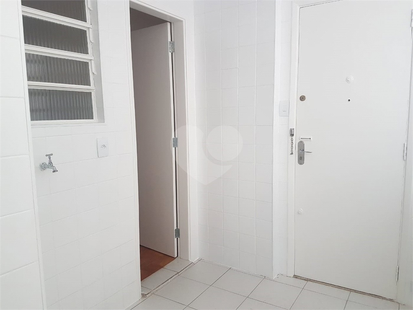 Apartamento à venda com 3 quartos, sendo 1 suíte, em Jardim Paulista, São Paulo, SP