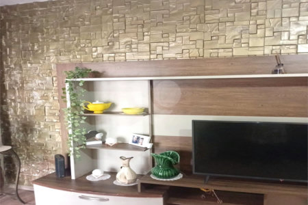 Casa térrea com 125,00 m² .