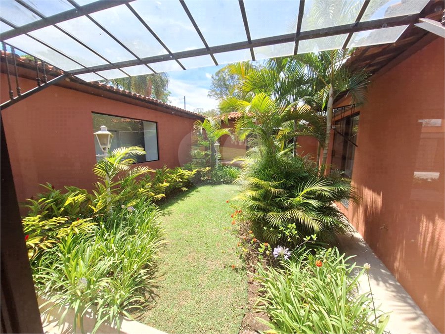 Casa para alugar com 5 quartos, sendo 3 suítes,  no condomínio Chacara Santa Maria, Votorantim - SP