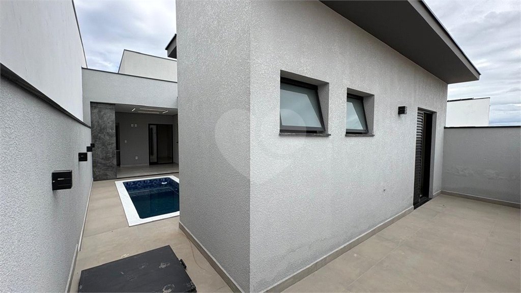 Casa à venda com 3 quartos, sendo 1 suíte, no condomínio Villagio Milano, Sorocaba - SP