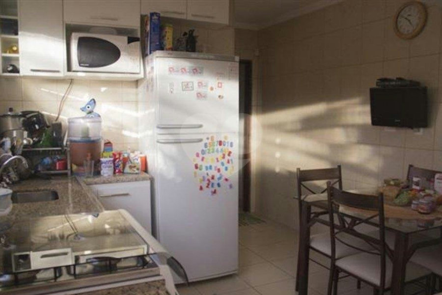 Sobrado à venda com 3 quartos em Jardim Virginia Bianca, São Paulo, SP