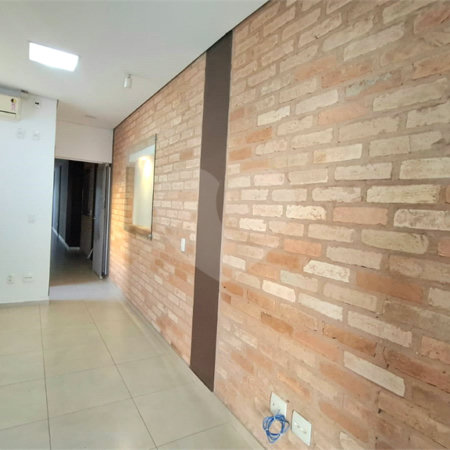 Sobrado à venda com 3 suítes em Vila Hortência, Sorocaba, SP