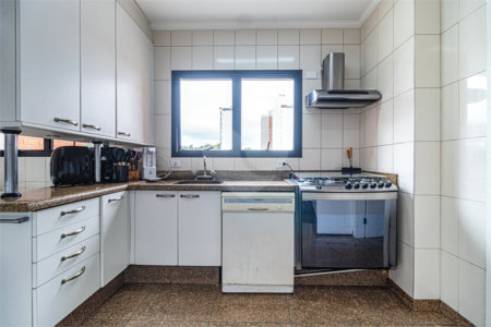 Apartamento à venda com 4 quartos, sendo 3 suítes,  em Perdizes, São Paulo, SP