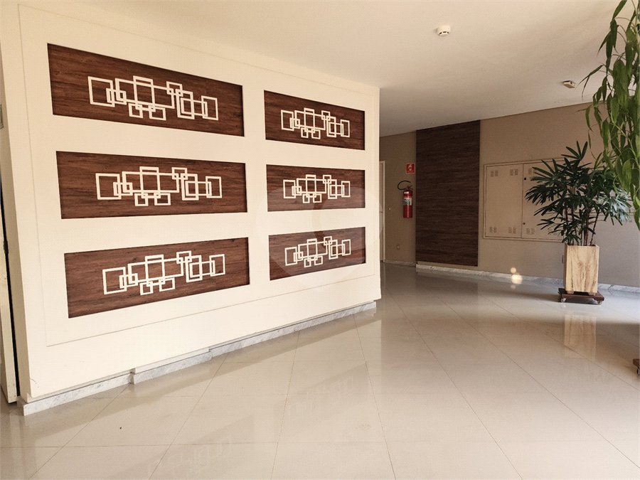 Apartamento à venda com 3 quartos, sendo 1 suíte,  em Vila Guilherme, São Paulo, SP