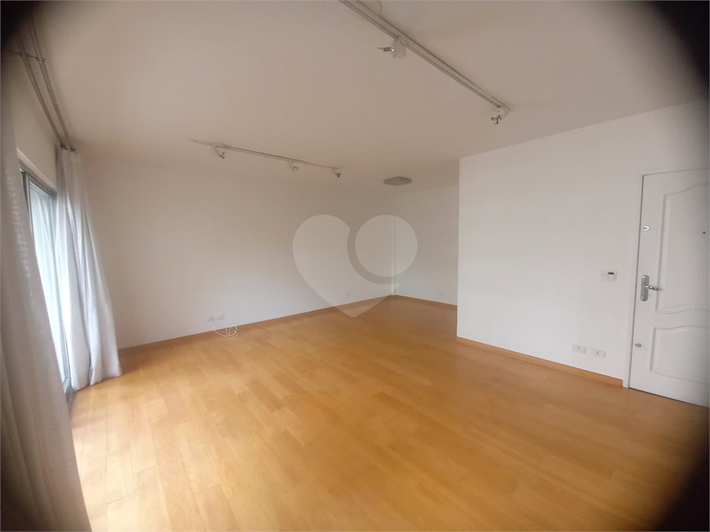 Apartamento à venda com 3 quartos, sendo 1 suíte, em Pinheiros, São Paulo, SP