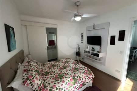 Apartamento à venda com 3 quartos, sendo 1 suíte,  em Vila Andrade, São Paulo, SP