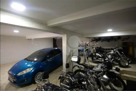 Casa à venda com 5 quartos, sendo 4 suítes, em Vila Maria Alta, São Paulo, SP