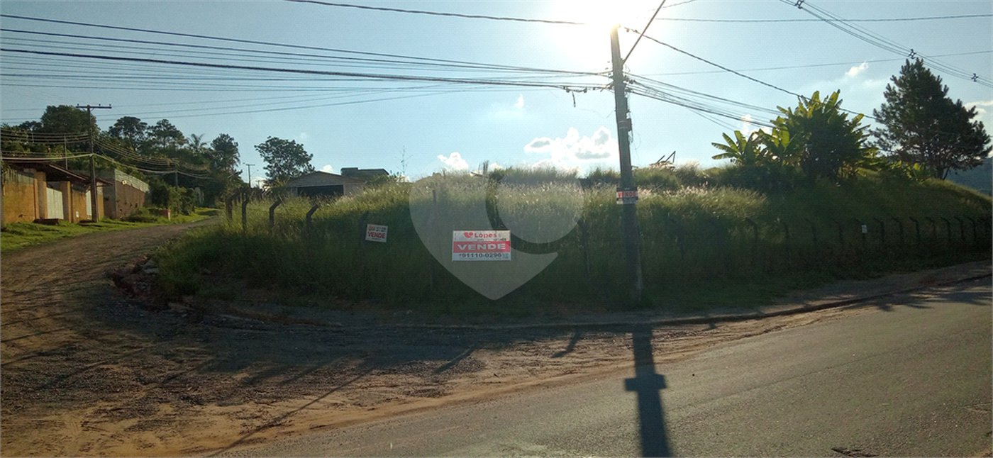 Terreno à venda com 1 quarto no Centro, Nazaré Paulista, SP