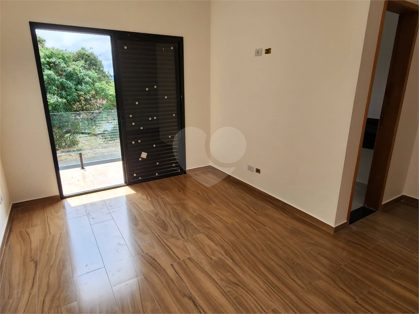 Sobrado à venda com 3 suítes em Jardim dos Pinheiros, Atibaia, SP