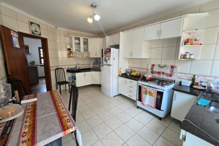 Casa à venda com 3 quartos, sendo 1 suíte,  em Jardim Shangri-lá, Itapetininga, SP