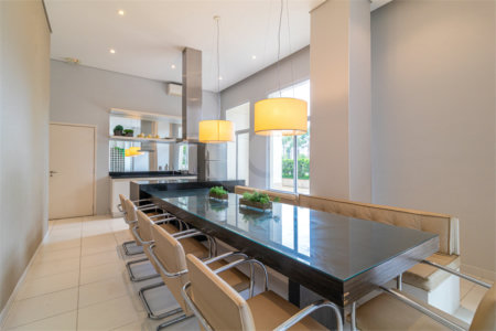 Apartamento à venda com 3 quartos, sendo 1 suíte,  em Morumbi, São Paulo, SP