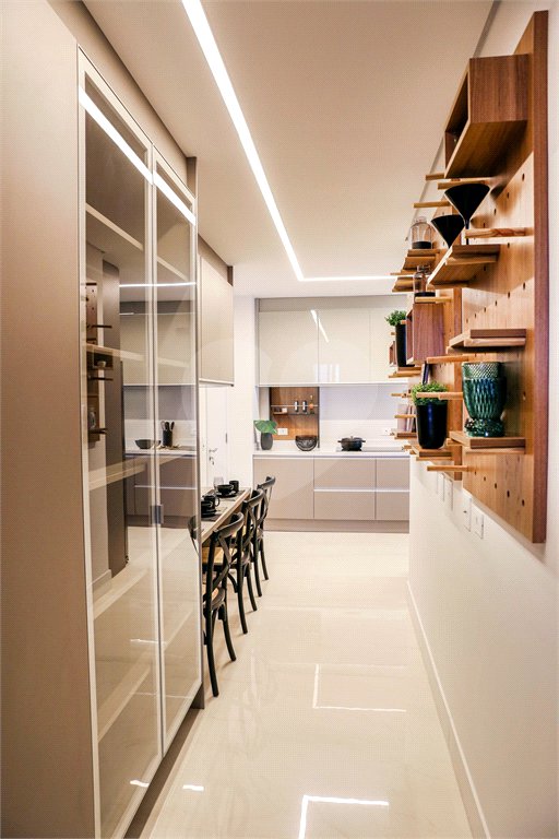 Apartamento à venda com 4 suítes em Real Parque, São Paulo, SP