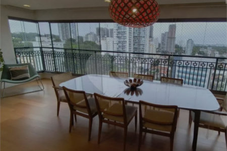 Apartamento para alugar com 3 suítes em Chácara Santo Antônio, São Paulo, SP