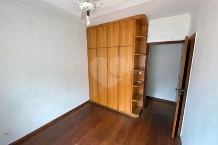 Sobrado à venda com 3 quartos, sendo 1 suíte,  em Jardim Alvorada (zona Oeste), São Paulo, SP