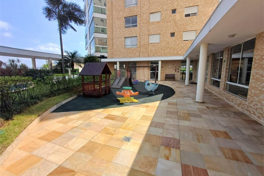 Apartamento à venda com 3 suítes em Santa Teresinha, São Paulo, SP
