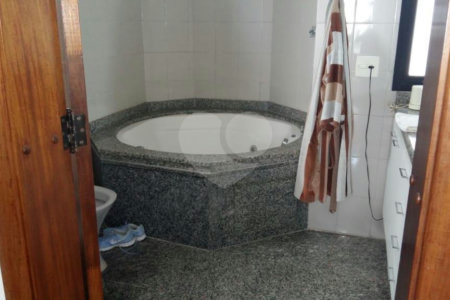Apartamento à venda com 3 quartos, sendo 2 suítes, em Jardim Parque Morumbi, São Paulo, SP