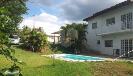 Casa à venda com 2 quartos, sendo 1 suíte,  no condomínio Acmti - Colinas do Mosteiro, Terras de Itaici e Recanto dos Pássaros, Indaiatuba - SP