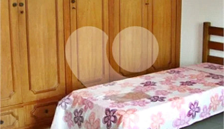 Sobrado à venda com 6 quartos, sendo 3 suítes,  em Horto, São Paulo, SP