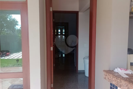 Casa à venda com 5 quartos, sendo 3 suítes, no Centro, Itapetininga, SP
