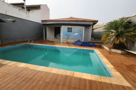 Casa à venda com 3 quartos, sendo 1 suíte, em Vila Harmonia, Araraquara, SP