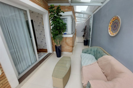 Casa à venda com 4 suítes no condomínio Granja Olga II, Sorocaba - SP