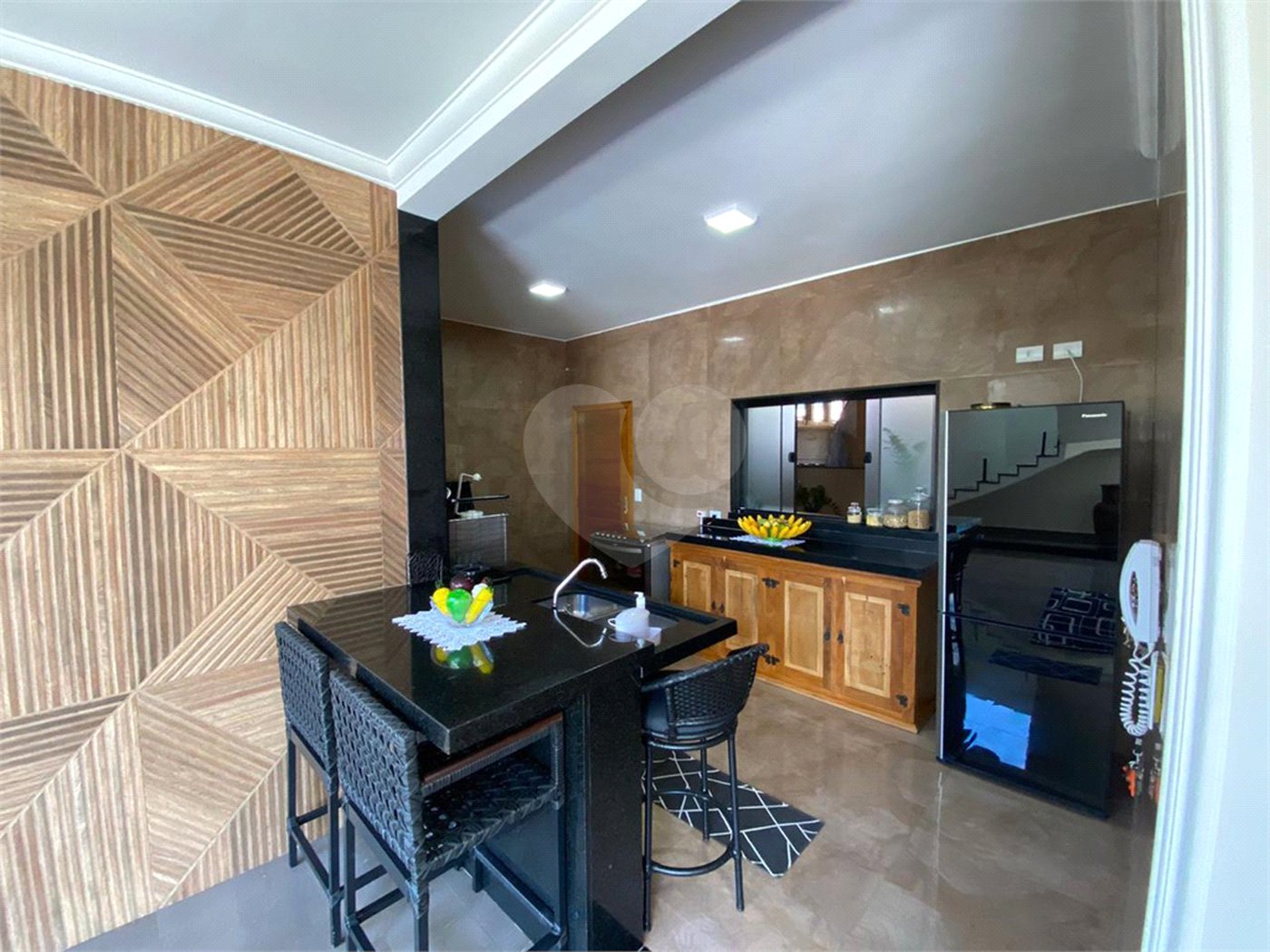 Casa à venda com 4 suítes em Vila Santista, Atibaia, SP