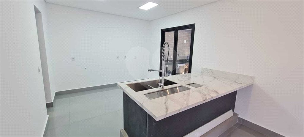 Casa à venda com 3 suítes no condomínio Reserva dos Vinhedos, Louveira - SP
