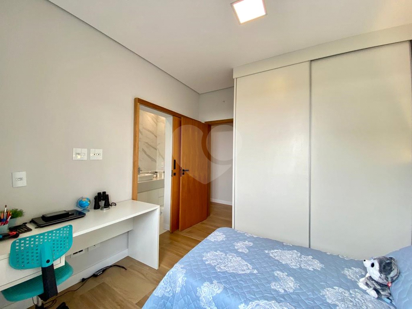 Casa à venda com 4 suítes no condomínio Jardim Vila Paradiso, Indaiatuba - SP