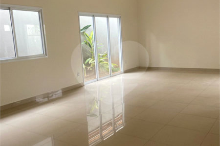 Casa à venda ou para alugar com 3 suítes no condomínio Portal das Tipuanas, Araraquara - SP