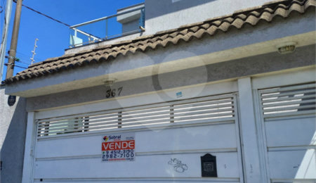 Sobrado à venda com 3 suítes em Vila Nivi, São Paulo, SP