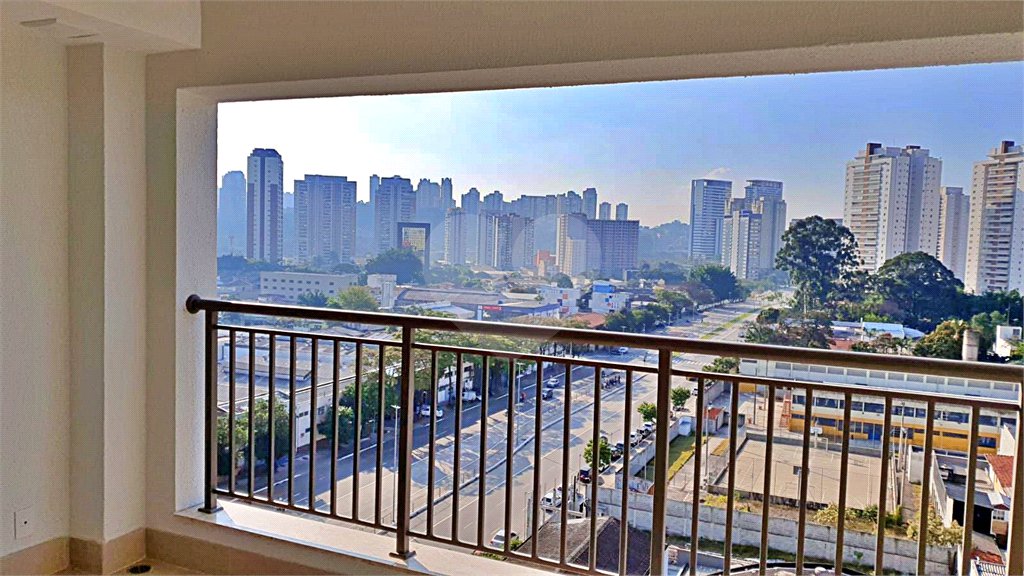 Apartamento à venda com 3 quartos, sendo 1 suíte,  em Jardim Caravelas, São Paulo, SP