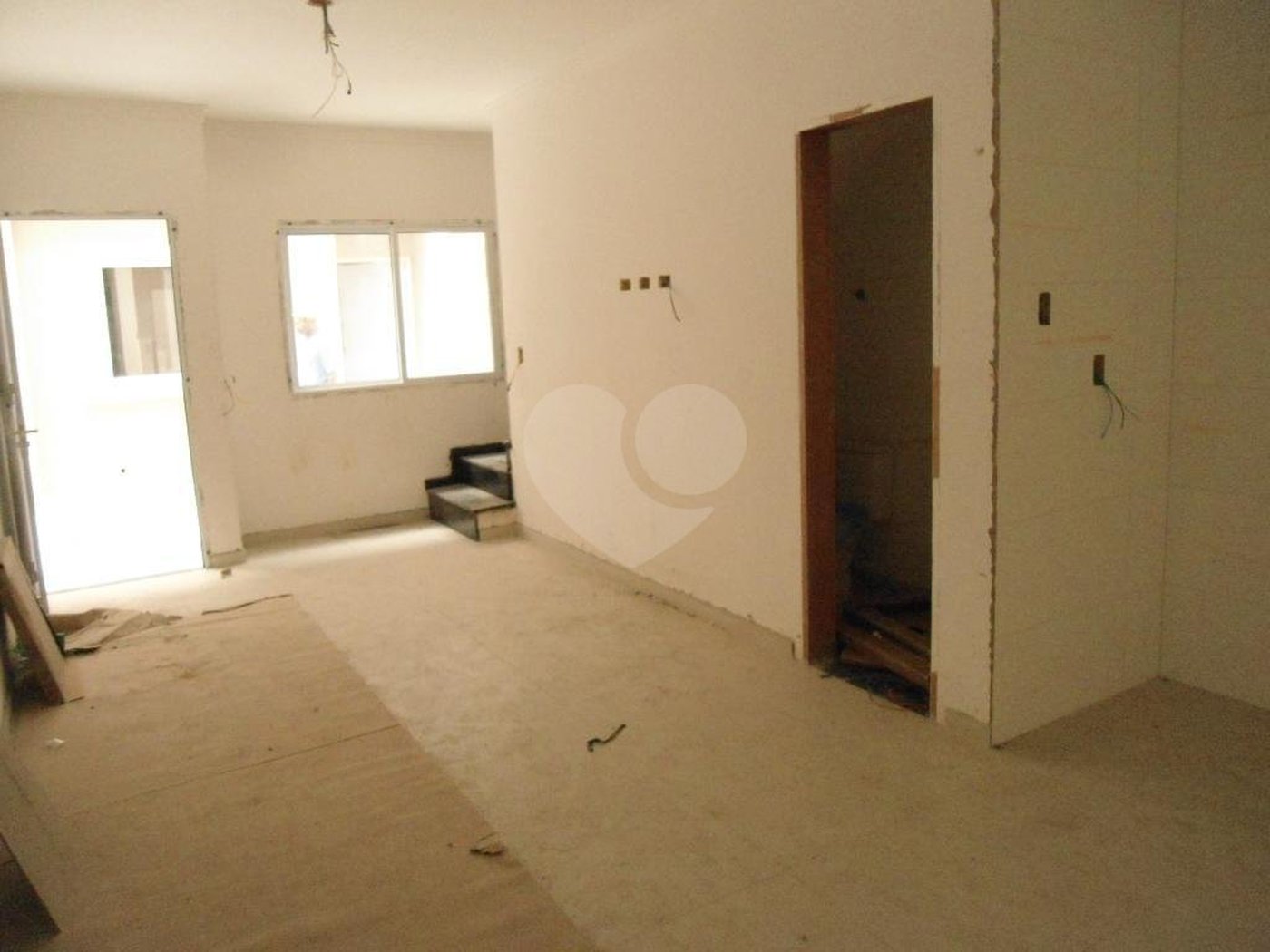 Casa à venda com 2 suítes no condomínio Ilha da Madeira, São Paulo - SP