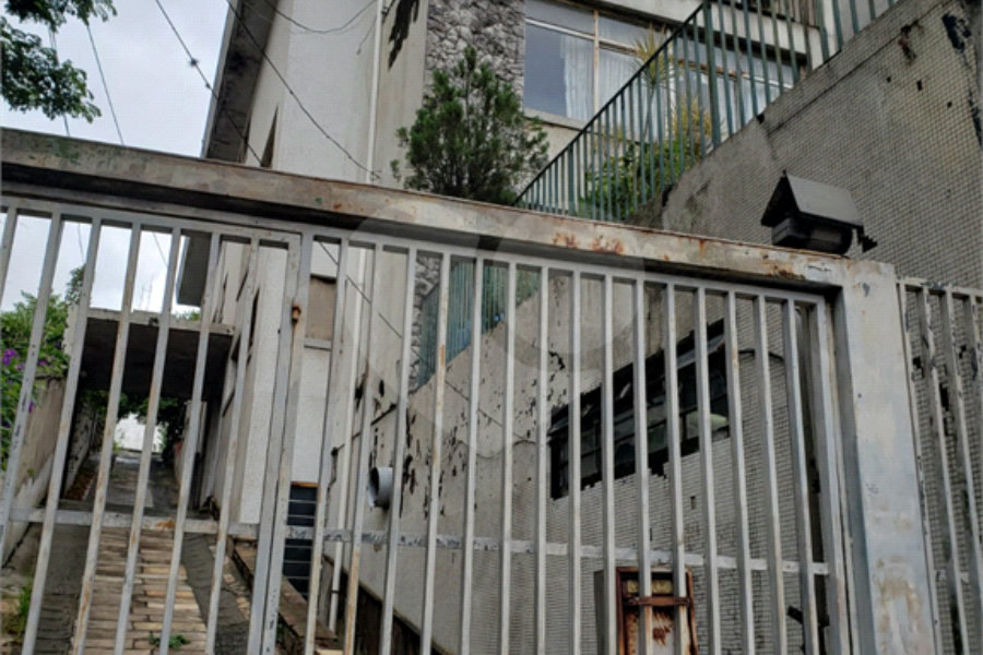 Sobrado à venda com 4 quartos em Santana, São Paulo, SP