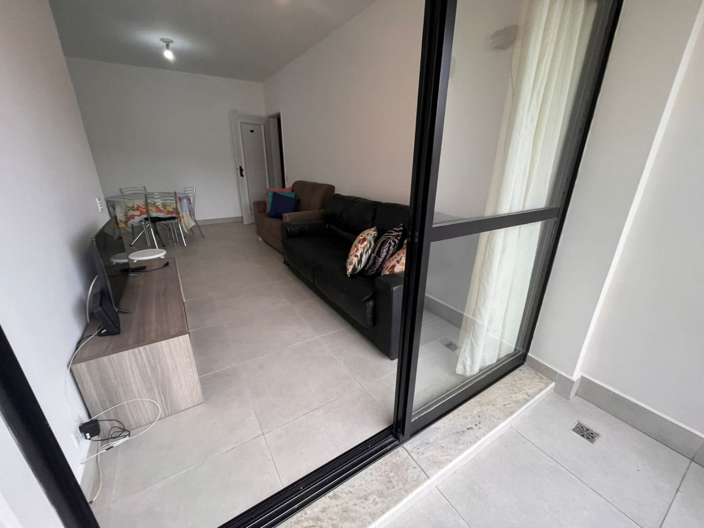 Apartamento com 2 dormitórios à venda, 65 m² por R$ 360.000,00 - Vila Júlia - Guarujá/SP