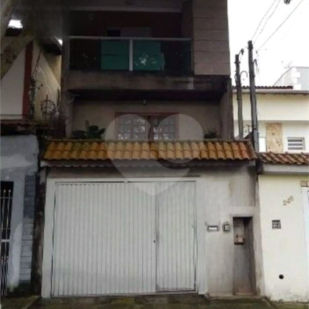 Sobrado à venda com 3 quartos, sendo 1 suíte, em Vila Ré, São Paulo, SP