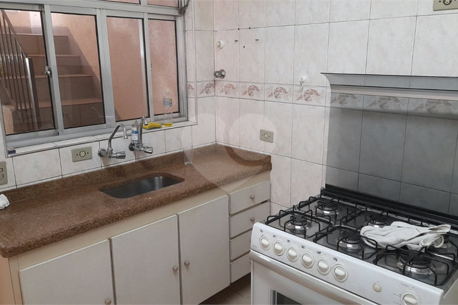 Casa de Vila à venda com 3 quartos, sendo 1 suíte, em Pari, São Paulo, SP
