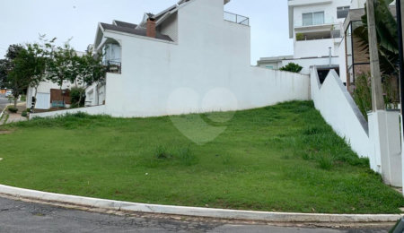 Terreno à venda no condomínio Mosaico da Serra, Mogi das Cruzes - SP