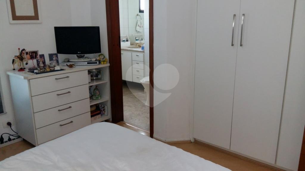 Apartamento à venda com 3 quartos, sendo 2 suítes, em Jardim Parque Morumbi, São Paulo, SP