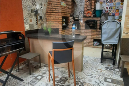 Casa à venda com 3 quartos, sendo 2 suítes,  em Vila Galvão, Guarulhos, SP