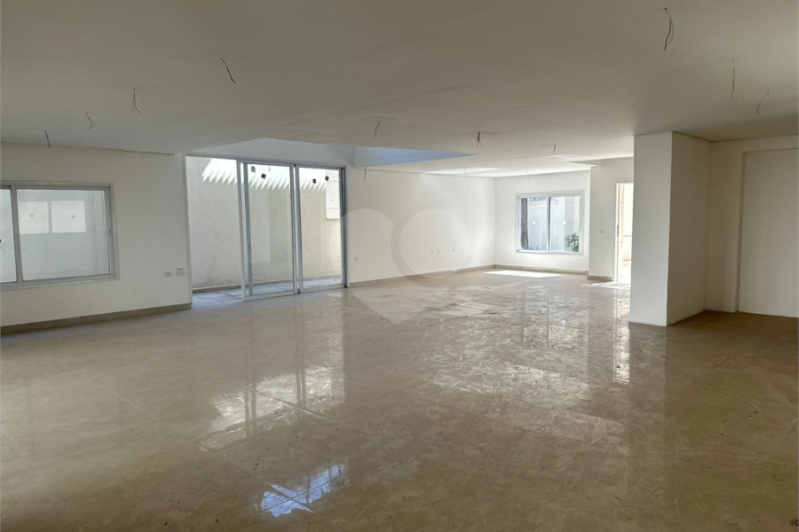 Casa à venda com 4 suítes no condomínio Villaggio Houda, São Paulo - SP