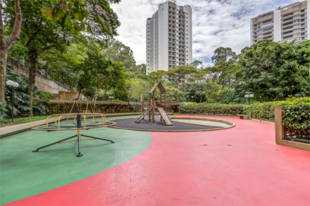 Apartamento à venda com 3 quartos, sendo 2 suítes, em Alto da Boa Vista, São Paulo, SP