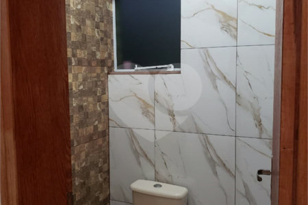 Sobrado à venda com 3 quartos, sendo 1 suíte,  em Residencial Jardim Nathália, Sorocaba, SP