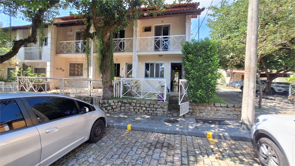 Casa à venda com 2 quartos no condomínio Athenas, Rio de Janeiro - RJ